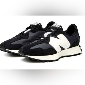 New Balance Womens Black and White Sneakers